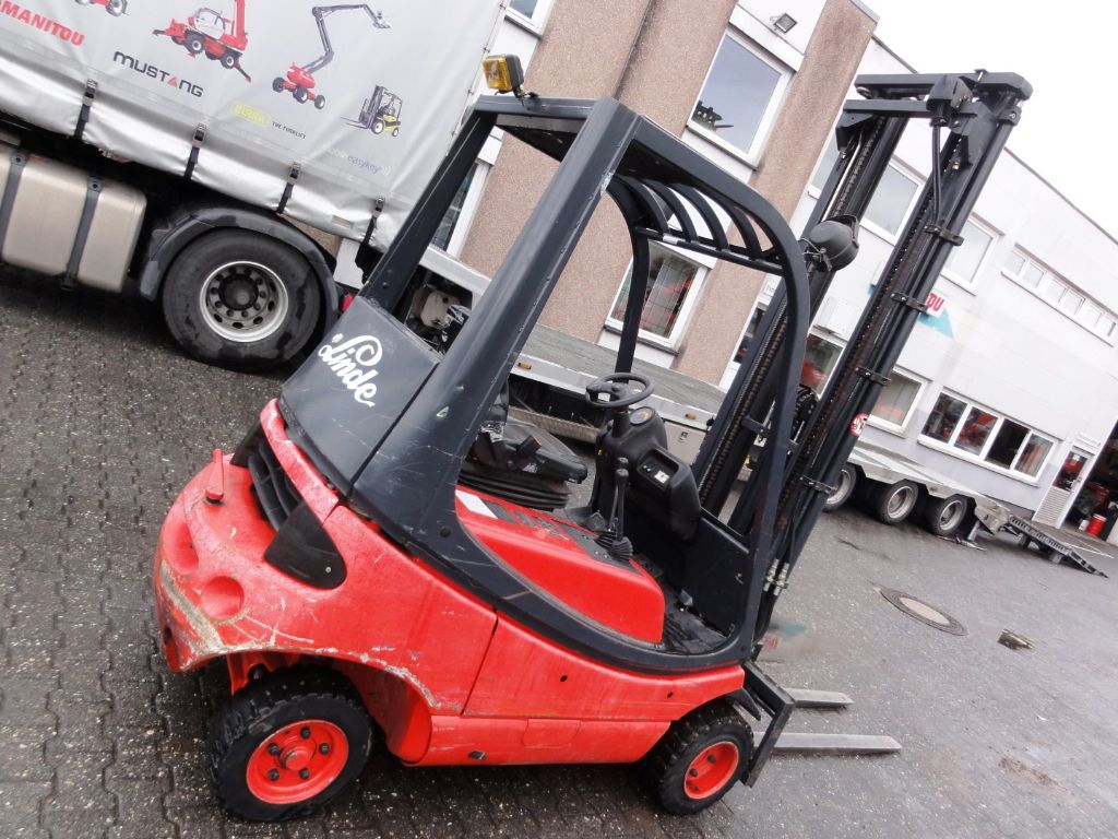 Gebraucht Linde H 18 D Dieselstapler Mit Triplex Mast Kaufen Ankauf Verkauf Gebrauchtstapler D M Friedrichsdorf Frankfurt Am Main Hessen