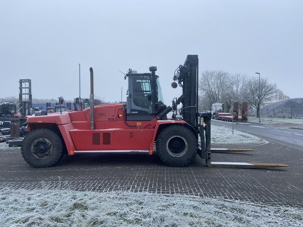 Kalmar-DCG300-12LB-Heavy Forklift - Diesel