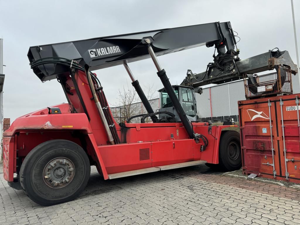 Kalmar-DRG450-65S5-Vollcontainer Reachstacker