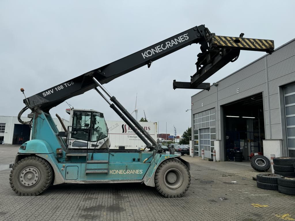 SMV-SC108TC6-Leercontainer Reachstacker