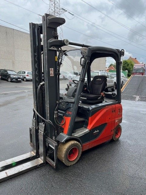 Linde E20PH-02 Electric 4-wheel forklift www.ihgroup.be