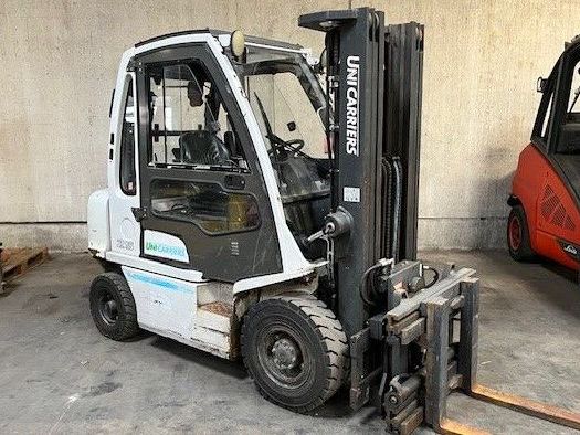 UniCarriers Y1D2A25Q Dieselstapler www.ihgroup.be