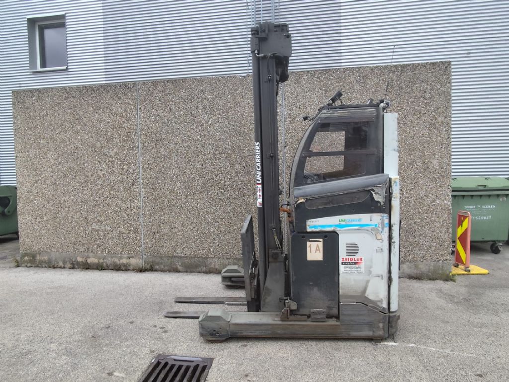 UniCarriers UMS 200 Schubmaststapler www.sks-stapler.at