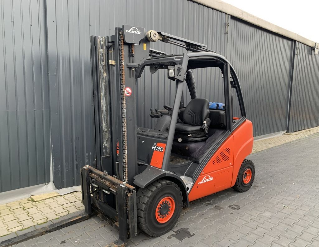 SUPERLIFT | Buying used Linde H30T LPG Forklifts | Purchase & Sale of ...