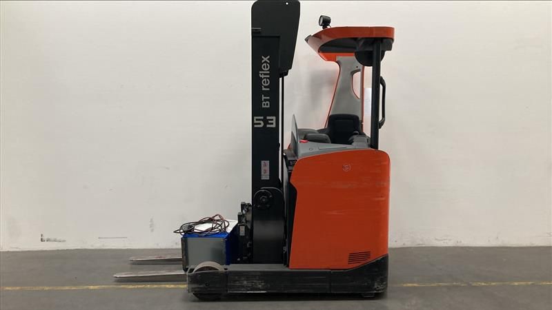 Toyota RRE140H Schubmaststapler loeffler-gabelstapler.de