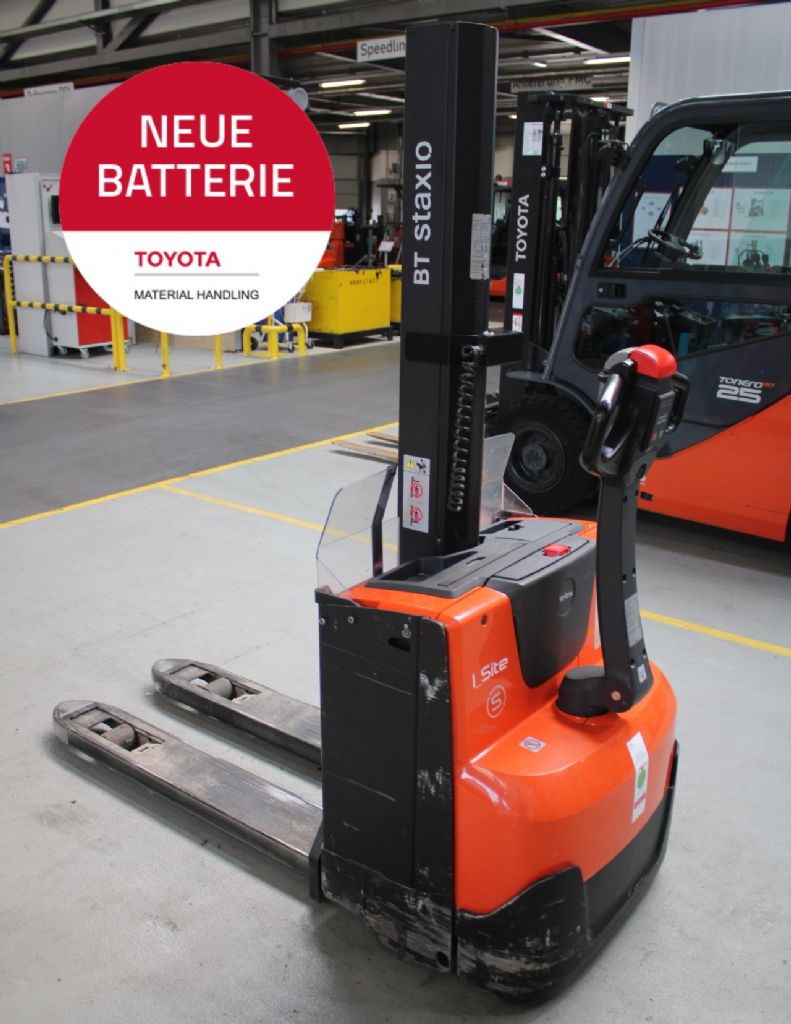 Toyota SWE080L Hochhubwagen loeffler-gabelstapler.de