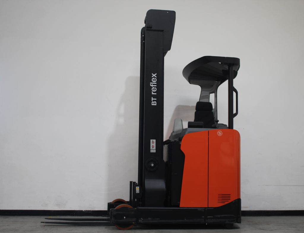 Toyota RRE140HE Schubmaststapler loeffler-gabelstapler.de